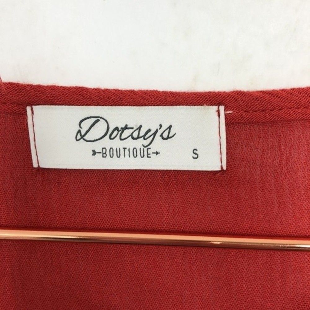 Dotsy's Boutique Crop Bell Sleeve Red  Tie HemTop Excellent Used Condition Small - Picture 2 of 6